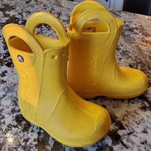 Crocs handle-it rain boots